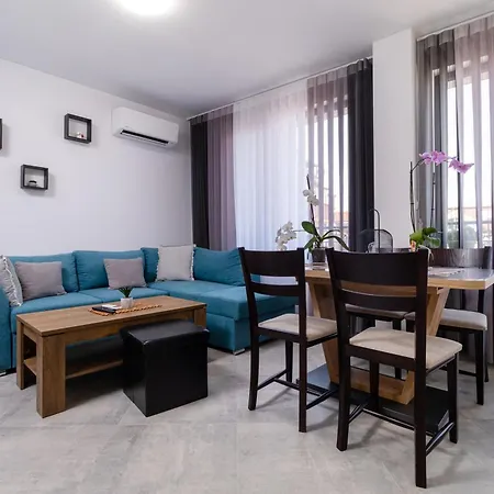 1-bedroom With Free Private Parking