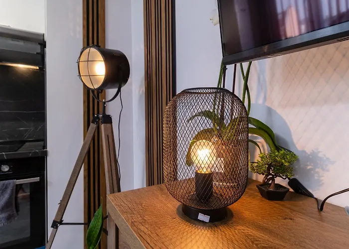 1-bedroom With Free Private Parking Daire