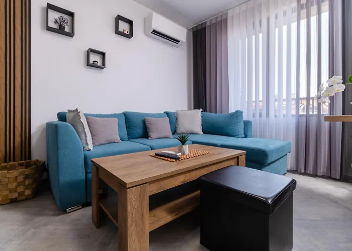 Daire 1-bedroom With Free Private Parking *