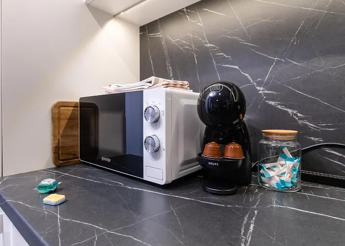 1-bedroom With Free Private Parking 公寓 *